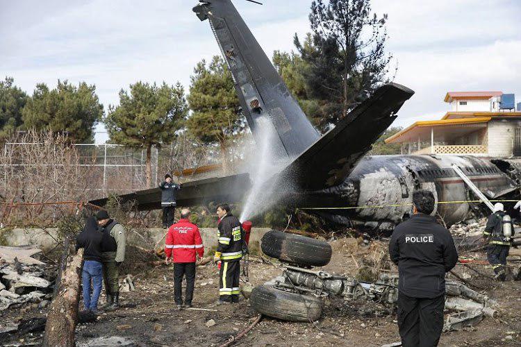 İran ordusuna ait uçak düştü: 15 kişi yaşamını yitirdi