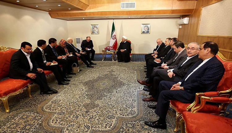 روحاني مع ساسة العراق