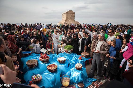 İran halkı Newroz'u umutsuz karşılıyor.