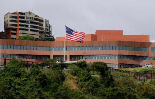 ABD’den Venezuela'daki bütün diplomatları çekme kararı