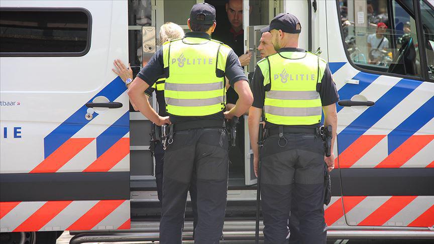 Hollanda'da silahlı saldırı: Yaralılar var