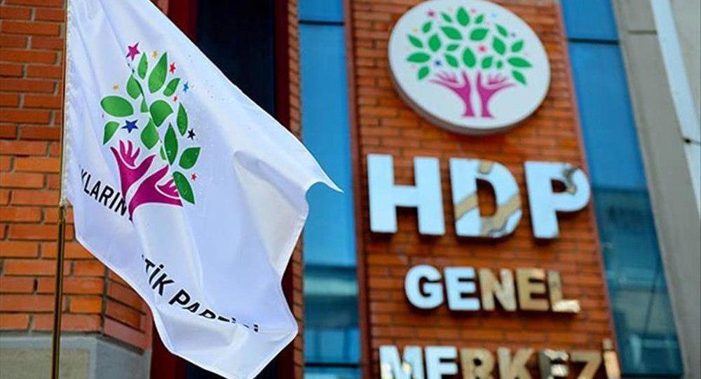 Seçime saatler kala HDP'li meclis üyeleri ve müşahitlere gözaltı