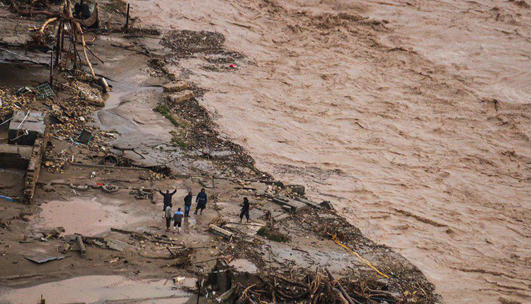 ضحايا فيضانات إيران