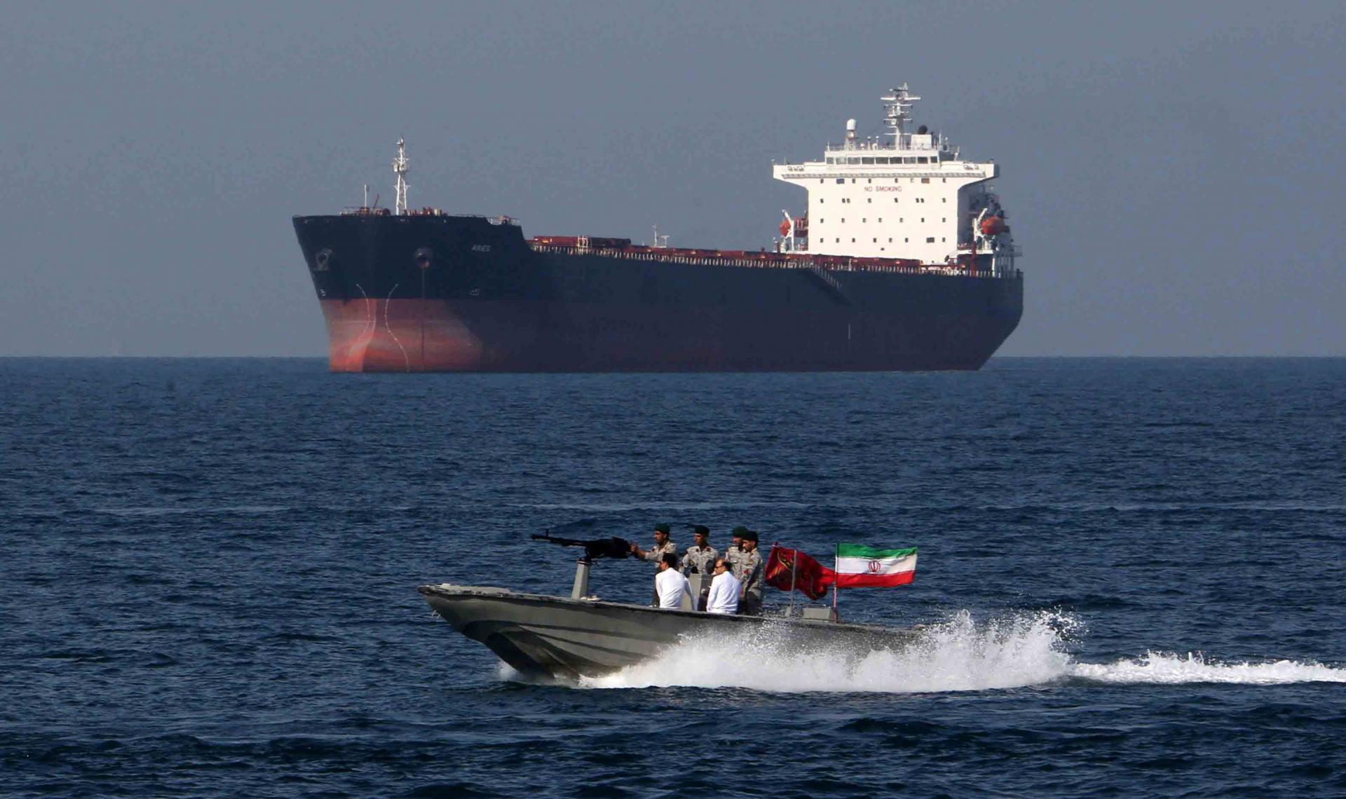 طهران تواصل تهديداتها في الخليج