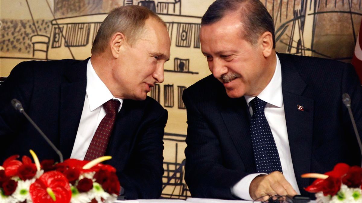 Daily Telegraph: Türkiye'nin NATO üyeliğini iptal etme zamanı geldi