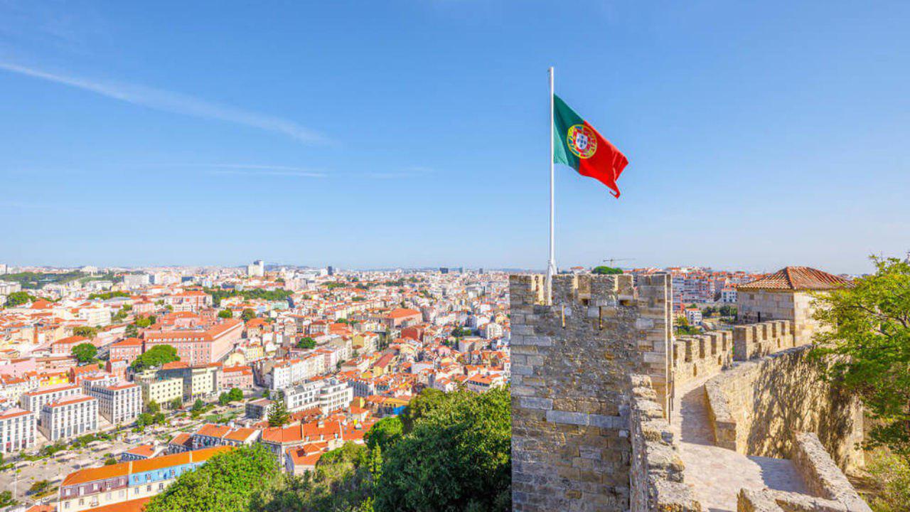 Portekiz İranlıların vize başvurularını dondurdu