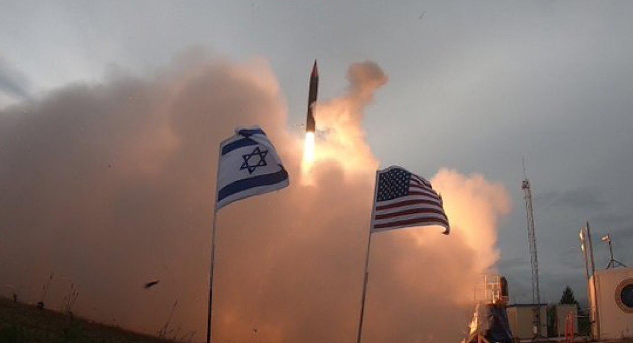 İsrail’den İran’a gözdağı: Arrow 3 füzeleri başarı ile test edildi