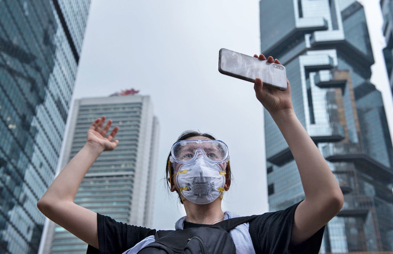 هدیە تلگرام بە معترضین هنگ کنگ، فرصت مناسبی برای مردم ایران