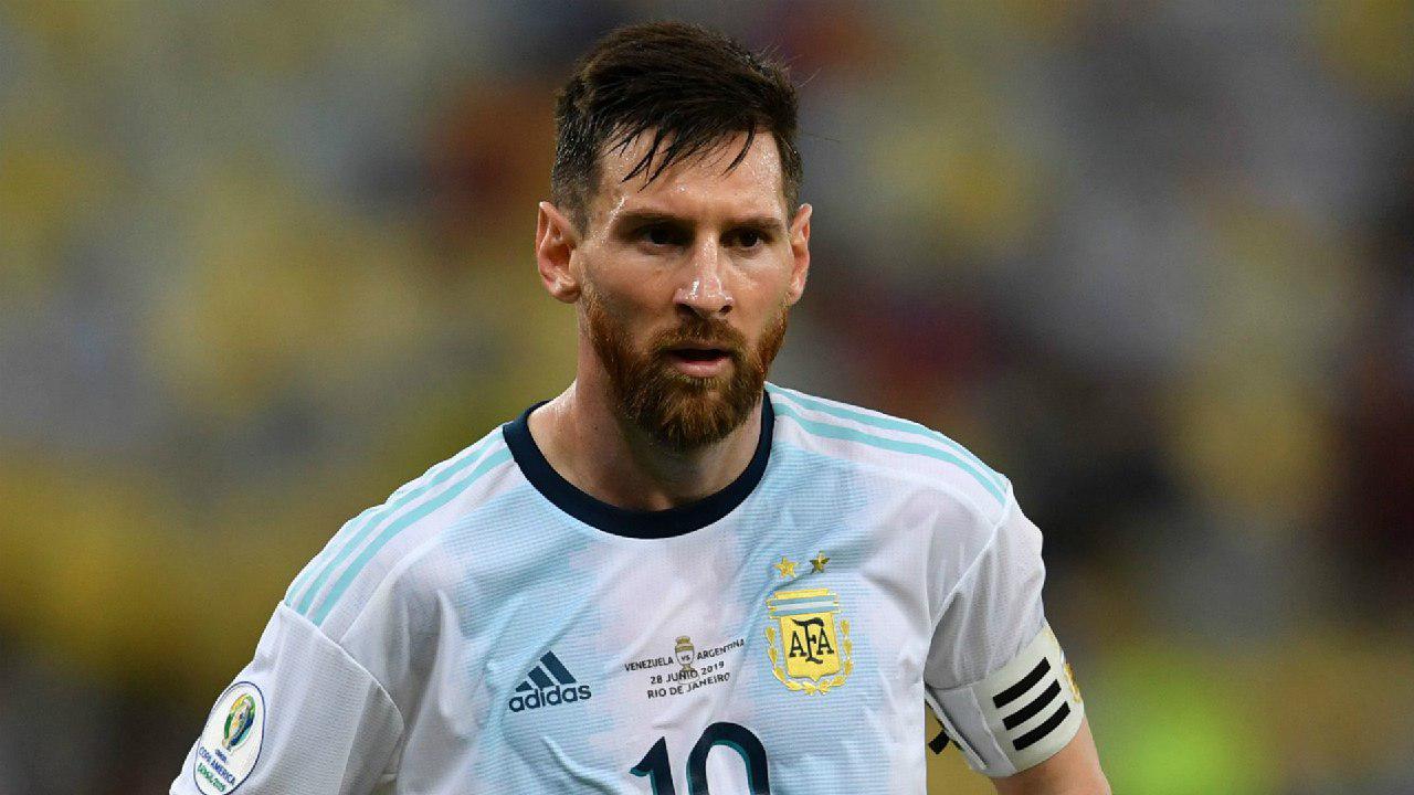 CONMEBOL’dan futbolun yaşayan yıldızı Messi’ye büyük ceza