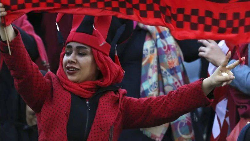 İran rejimi, FIFA’nın kadınların stadyumlara giriş talebini ret etti