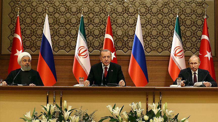 Üçlü toplantıda Erdoğan, Ruhani ve Putin, bildiklerini okudu