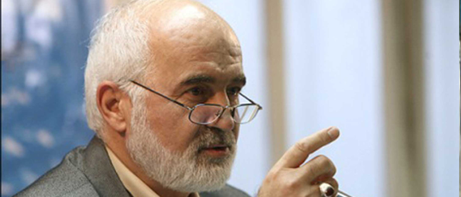 Iranian official calls for investigation of intelligence agents over looting 