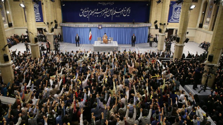 اشغال سفارت آمریکا در تهران 40 ساله شد؛ خامنه‌ای تاکید کرد در مذاکره با آمریکا ونرمش با جهان کوتاه نمی‌آید