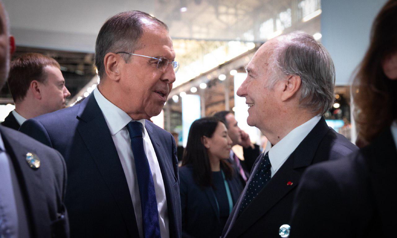 Lavrov: ABD, Körfez ülkeleri yatırımları ile Suriye’de yeni bir devlet kurmak istiyor
