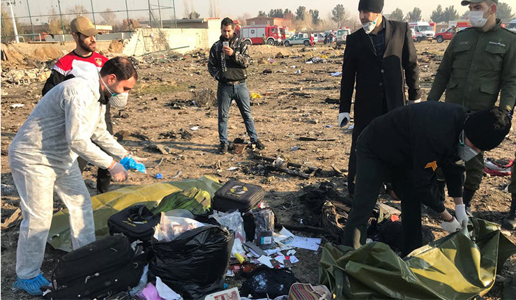 من موقع تحطم الطائرة الأوكرانية في طهران