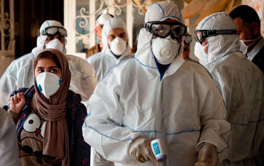 Ruhani umursamasa da İran’da Coronavirüs yayılıyor