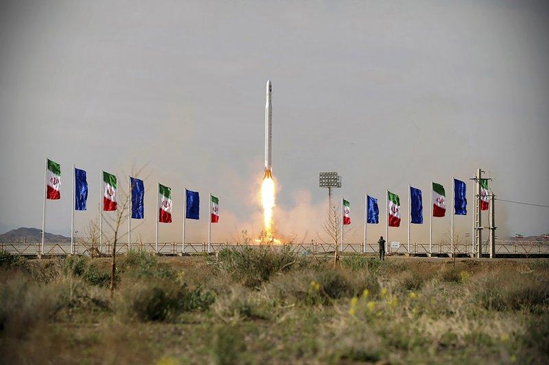Pasdaran’dan ABD’yi kızdıracak füze geliştirici gizli uydu fırlatma denemesi