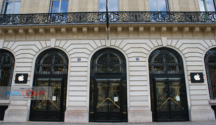 مكتب شركة أبل المنتجة لموبايل آيفون في باريس