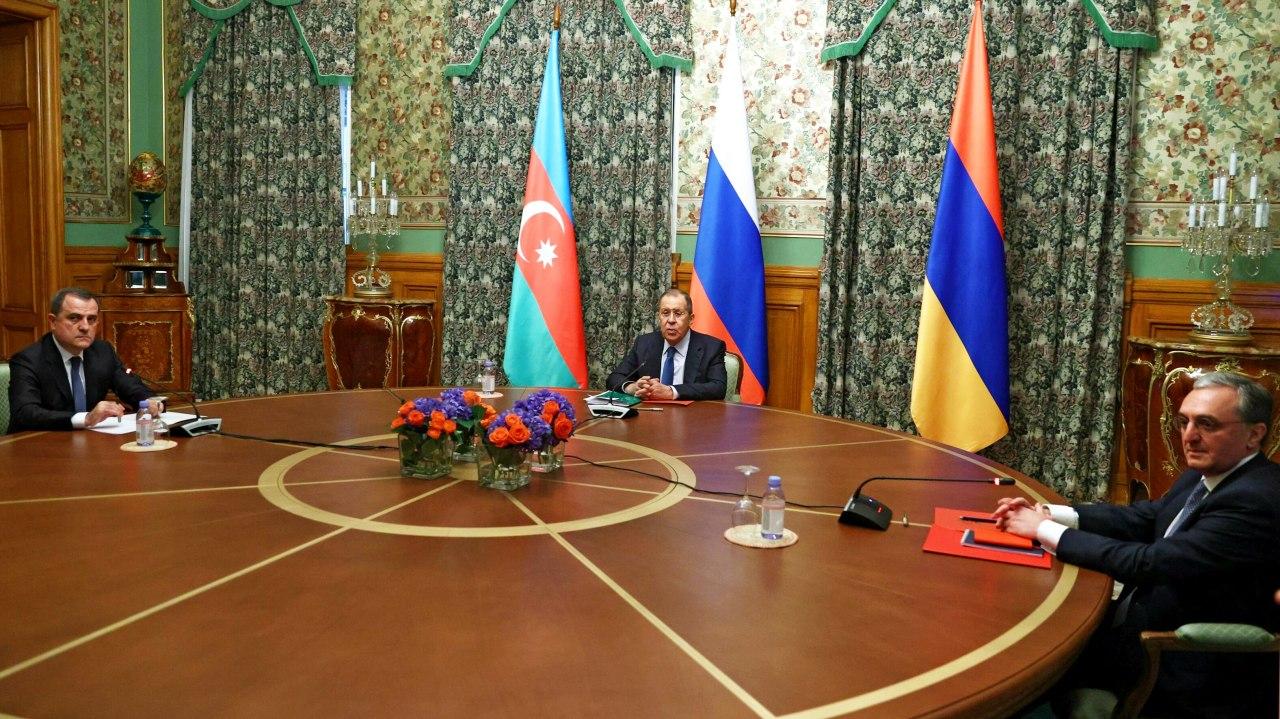 Rusya Ermenistan ve Azerbaycan’ı ateşkese ikna etti