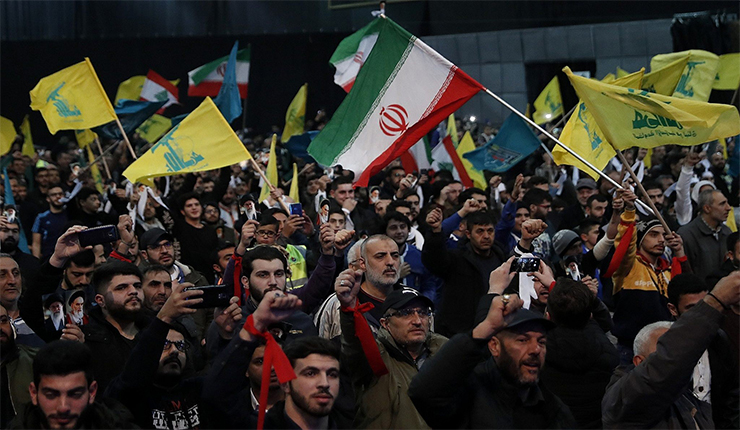 إيران عبر حزب الله تتدخل في الشأن اللبناني