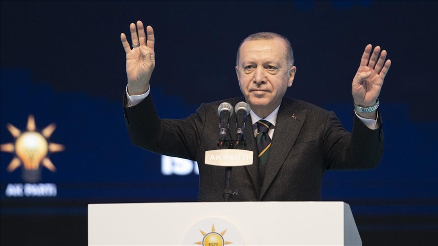 Erdoğan yeniden AKP Genel Başkanı seçildi