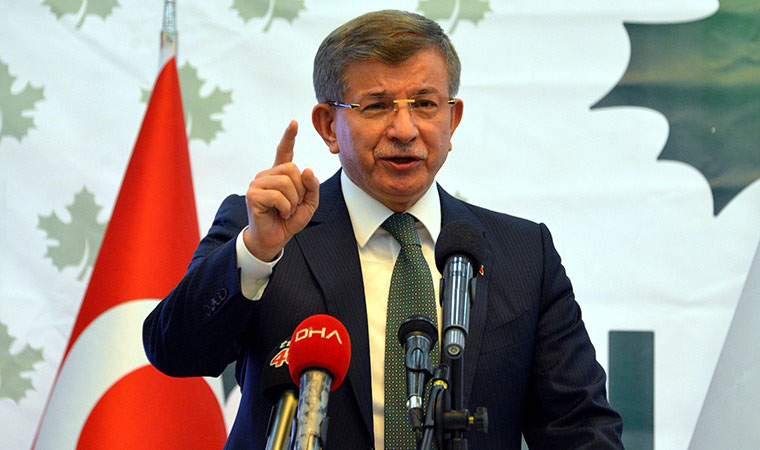 Ahmet Davutoğlu kendisine kumpas kuranları açıkladı