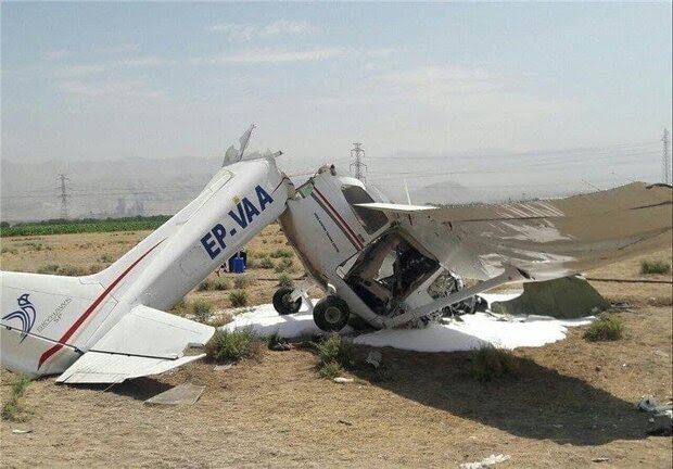 سقوط هواپیما در اراک پس از یک دقیقه پرواز دو کشته برجای گذاشت
