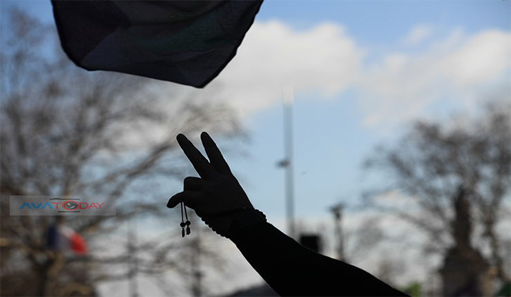 مظاهرة مؤيدة لروجافا في باريس
