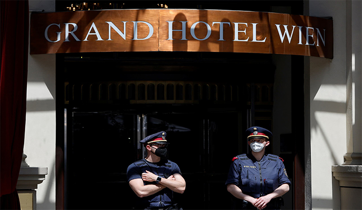 فندق غراند هيل حيث جرت مفاوضات فيينا 