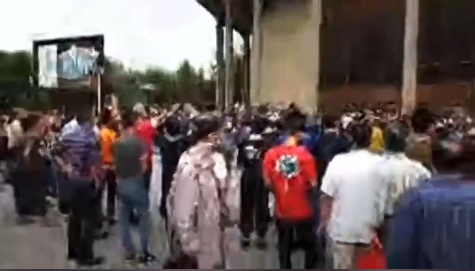 Security forces attack peaceful protests in Tehran