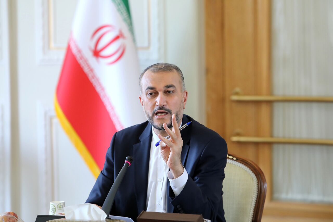 Iran: Vienna talks in progress, US must lift sanctions