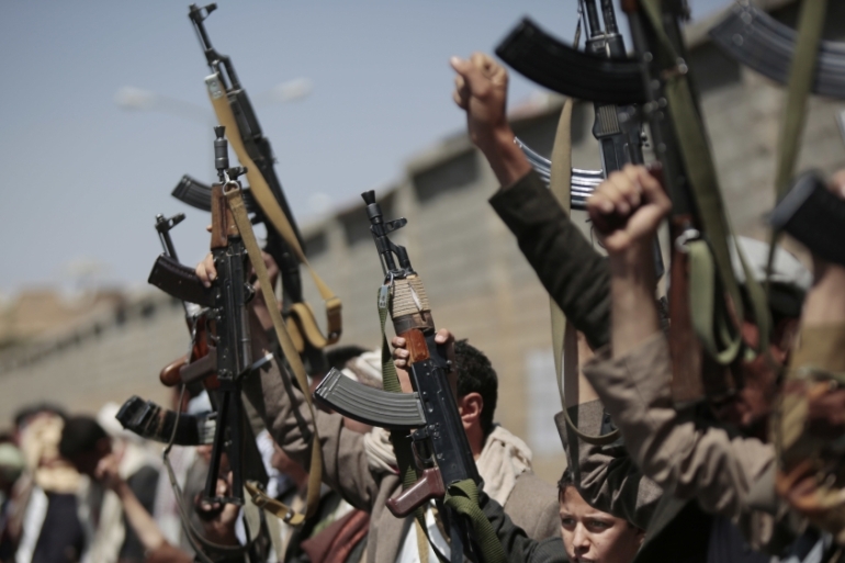 Report: Iran smuggling weapons into Yemen