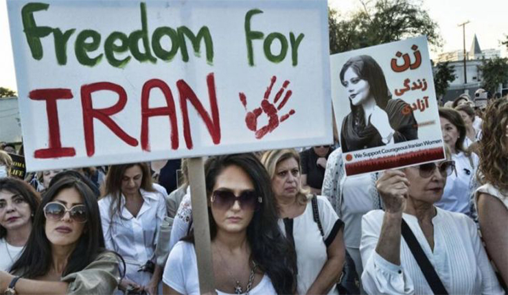 إبادة إيران مستمرة