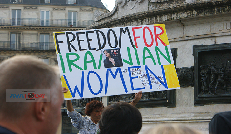 أحتجاجات معارضين لنظام خامنئي في باريس