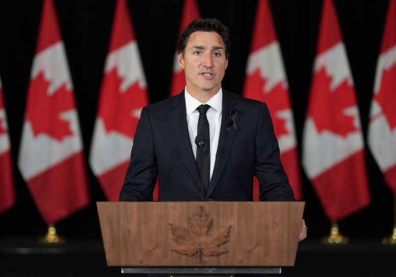 Canada imposes new sanctions against Iran