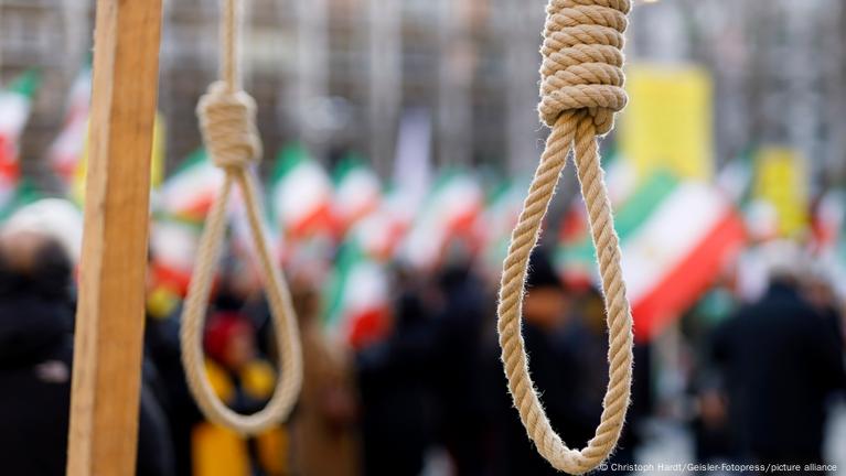  Iran executes six more prisoners, among them a woman 