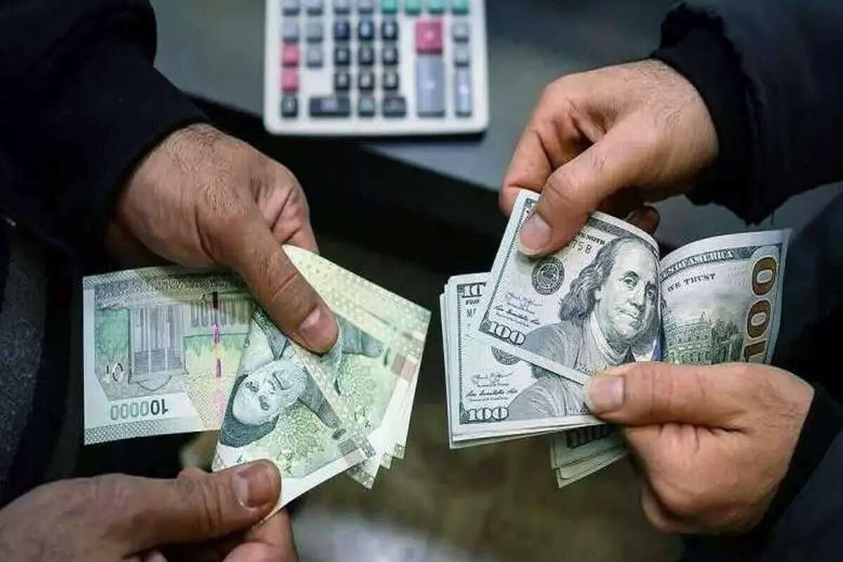 بهای دلار از ١٣١ هزار تومان هم گذشت