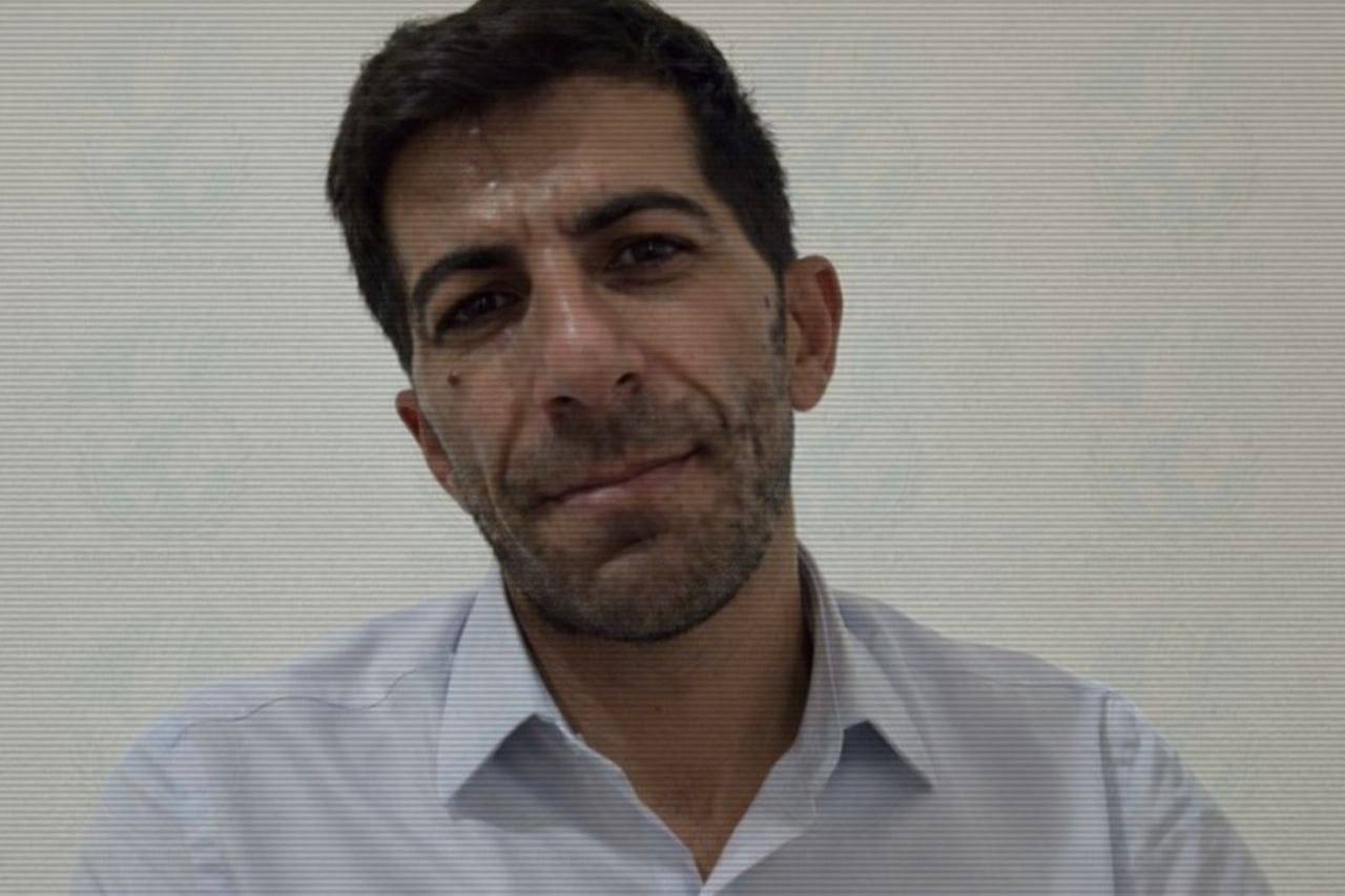 کۆمیدیان و بلۆگەرێکی ورمێ بە بارمتە ئازاد کرا