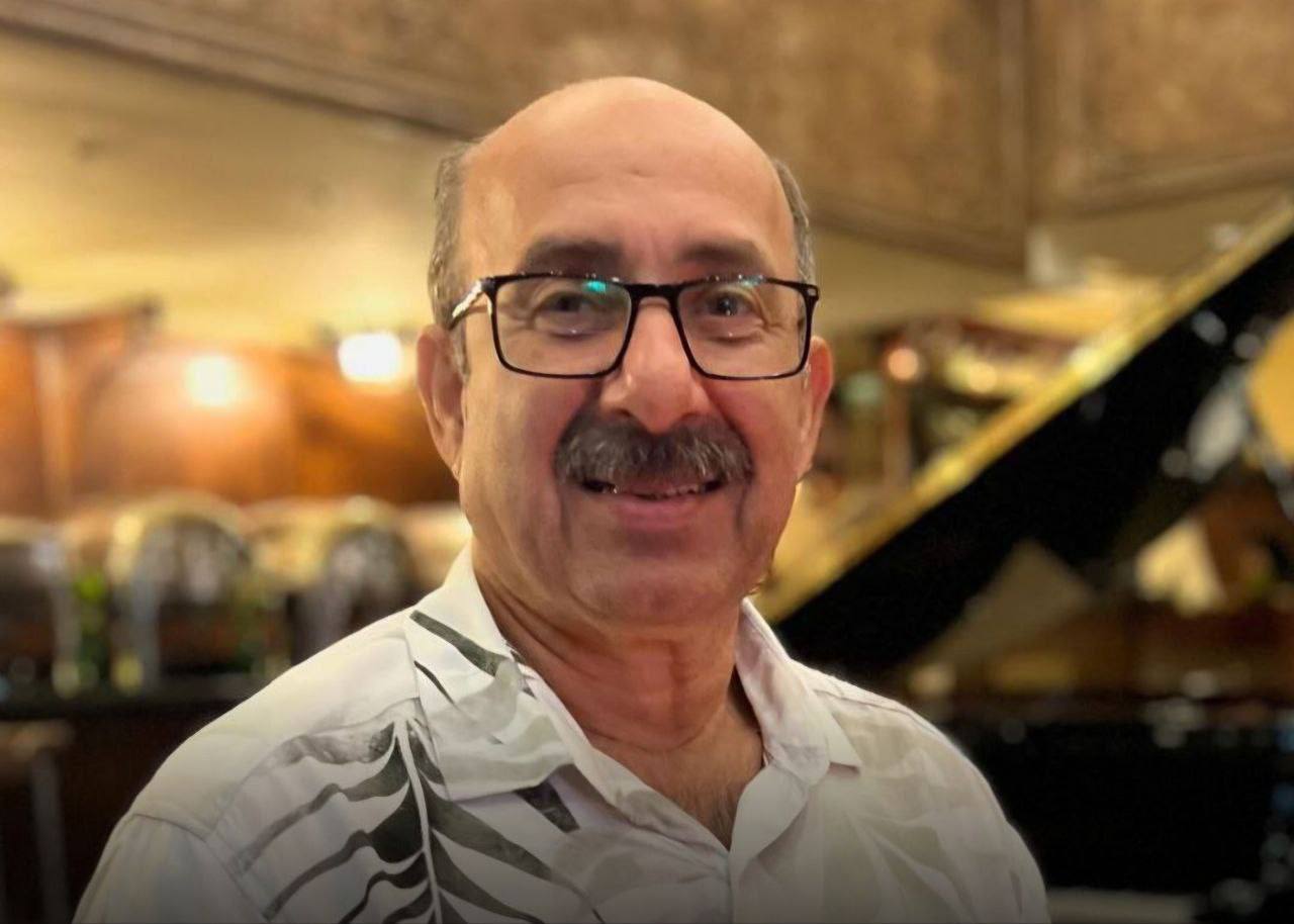 "حکم اعدام کریم خجسته ۶۴ ساله تنها به دلیل نصب بنرهای اعتراضی صادر شد"