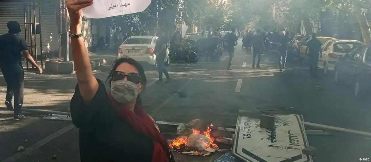 ۶۰ حقوق‌دان خواستار فعال‌سازی مسئولیت جهانی در قبال جنایت در ایران شدند