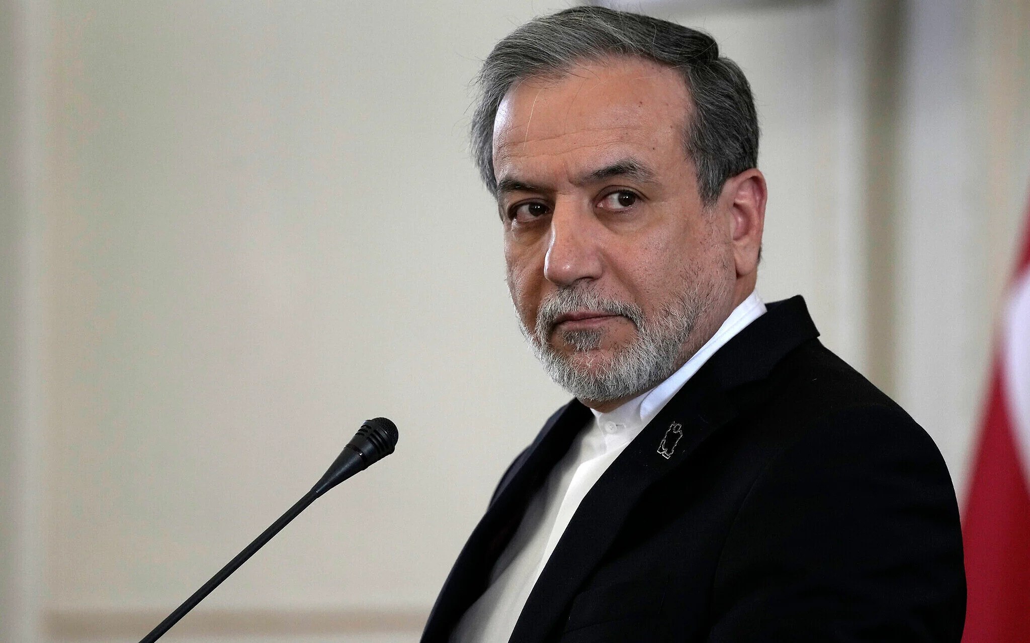 نشست سالانه مجمع جهانی اقتصاد در داووس اعلام کرد که وزیر امور خارجه ایران در نشست داووس شرکت نخواهد کرد.