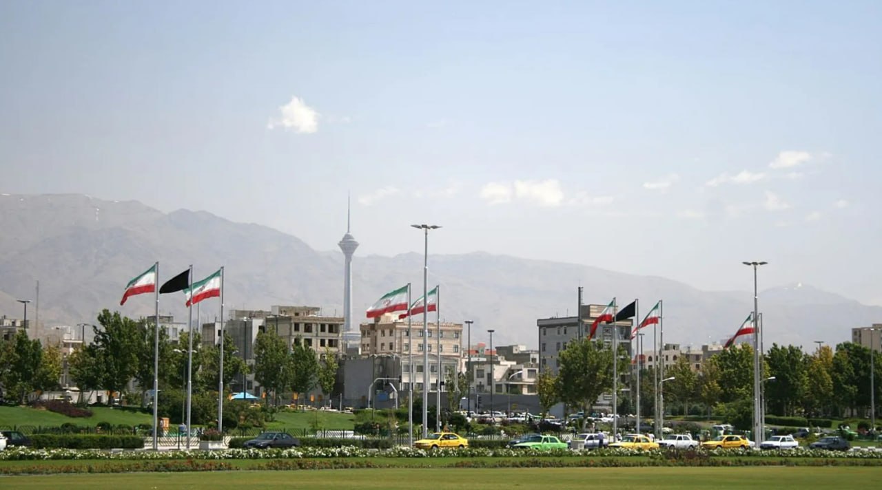 سوێد و ئوسترالیا داوا لە هاووڵاتییانیان دەکەن دەستبەجێ ئێران جێبهێڵن