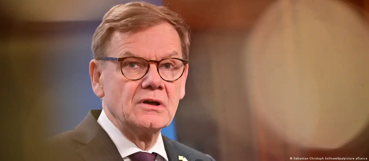 آلمان: ایران هزینه مین‌روبی در تنگه هرمز را بپردازد