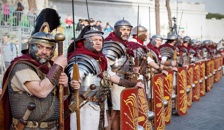 كان الرومان زمن تأسيس إمبراطوريتهم يشبهون اليونان واللبنانيين والسوريين والقبارصة