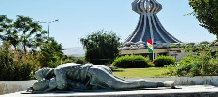 نصب الشهداء في حلبجة كوردستان
