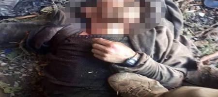 90'lı yıllardaki görüntüler Dersim’de tekrarlandı: Askerler cenazelere ayak basarak poz verdi