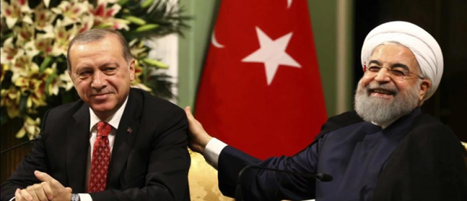 الرئيس الإيراني جسن روحاني مع نظيره التركي رجب طيب أردوغان
