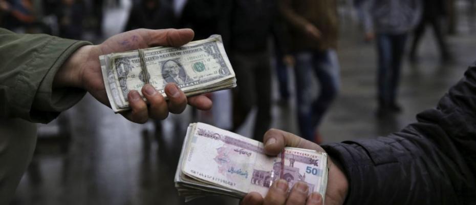 Iranian fast-truck courts jail 30 men for economic crimes