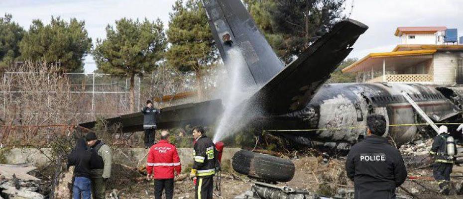 İran ordusuna ait uçak düştü: 15 kişi yaşamını yitirdi