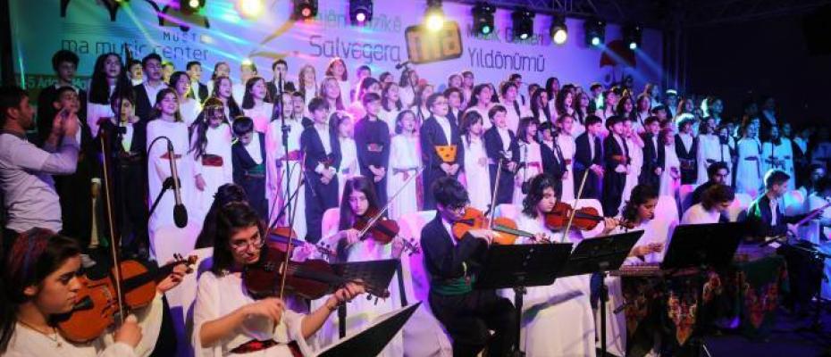 Diyarbakır’da çocuklara müzik ziyafeti